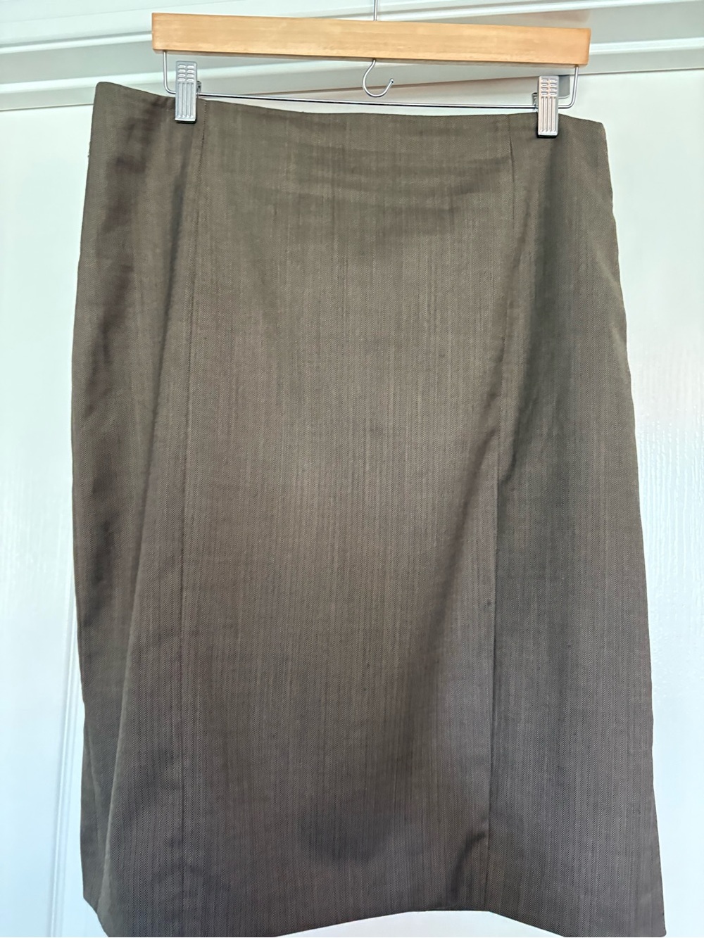 Ann Taylor Brown Pencil Skirt
